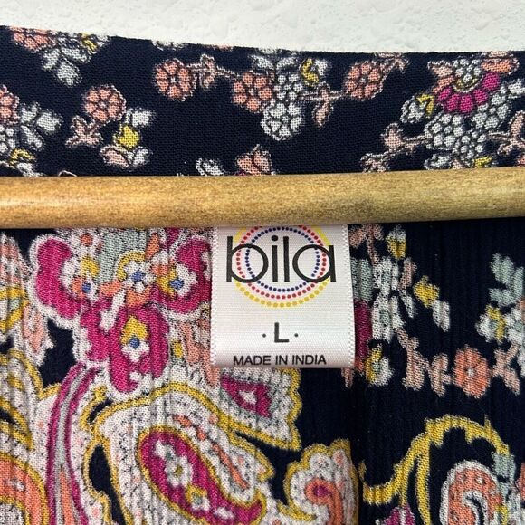 Bila Women’s Multicolor V Neck Paisley 3/4 Sleeve Boho Bohemian Top Size Large - Picture 6 of 13